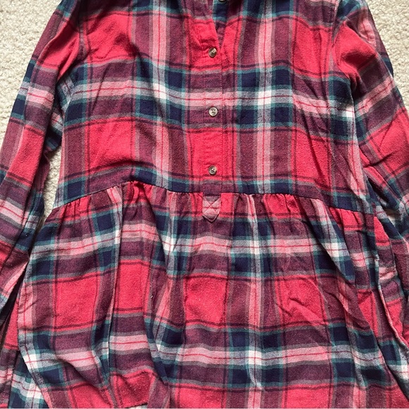 American Eagle | Jegging Fit Flannel Long Sleeve Peplum Button Down Top - Picture 3 of 5